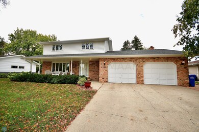 3302 Elm St N, Fargo, ND 58102 - photo 2