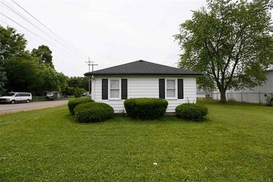 113 W 21st St, Muncie, IN 47302 - photo 4