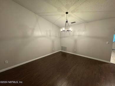 7818 Aquarius Cir S, Jacksonville, FL 32216 - photo 3