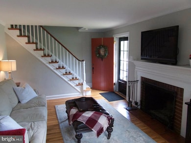 69 S College Ave, Flourtown, PA 19031 - photo 2