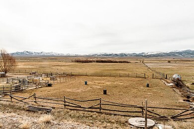 Stevenson Home-EXT-Barrel Racing Area-26