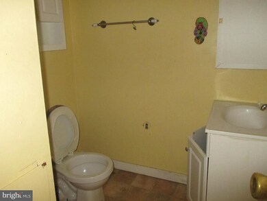 1608 Riggs Ave, Baltimore, MD 21217 - photo 7