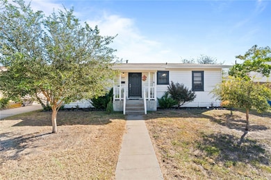 1214 Stratton Dr, Corpus Christi, TX 78412 - photo 2