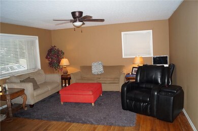 909 N 10th St, Rogers, AR 72756 - photo 4