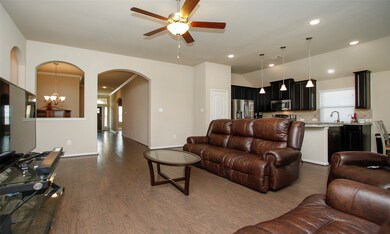 2795 Hidden Hollow Ln, Conroe, TX 77385 - photo 4