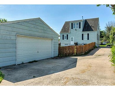 Parking Lot/Garage.