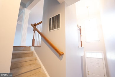 16302 Catenary Dr, Woodbridge, VA 22191 - photo 7