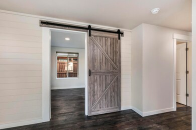 2566 NW Skyline Ranch Rd._014 - Copy