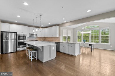 300 Cloverly Forest Dr, Silver Spring, MD 20905 - photo 5