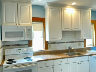 24 Plympton St unit 2, Woburn, MA 01801 - photo 6