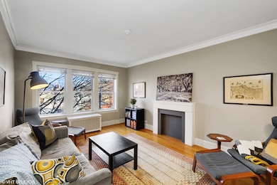 2049 W Ainslie St unit 2E, Chicago, IL 60625 - photo 3