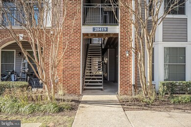 20419 Riverbend Square unit 302, Sterling, VA 20165 - photo 2