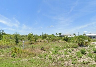 15642 Applewhite Cir, Port Charlotte, FL 33981 - photo 2