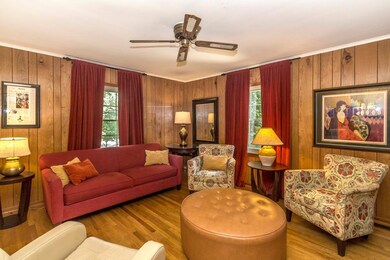 378 S Roosevelt Ave 010