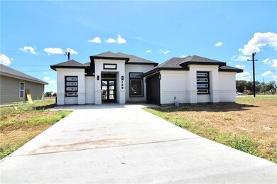 129 Irvine Ave, Alamo, TX 78516 - photo 6