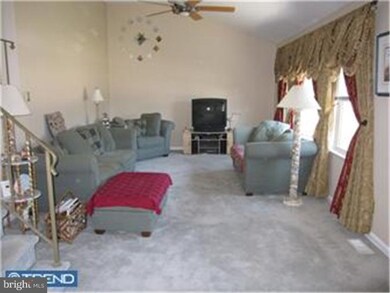 127 Colonial Ave, Norristown, PA 19403 - photo 2