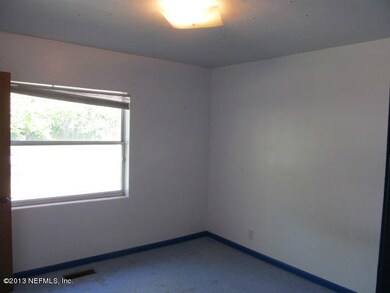 2047 Ryar Rd, Jacksonville, FL 32216 - photo 6
