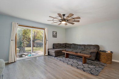 5824 S Iris Ln, Battlefield, MO 65619 - photo 2