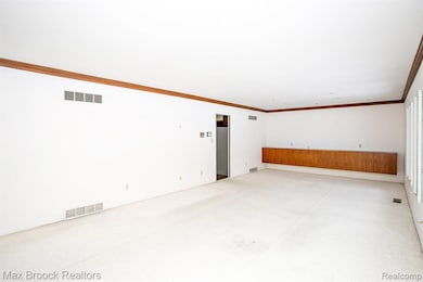 31310 E Stonewood Ct, Farmington Hills, MI 48334 - photo 7