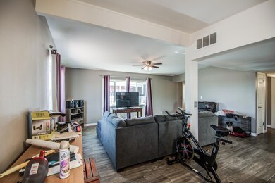 LIVING ROOM 2