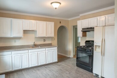 922 Canterbury St unit 1, Roslindale, MA 02131 - photo 5