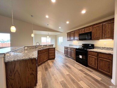 215 Brent St, Fallon, NV 89406 - photo 4