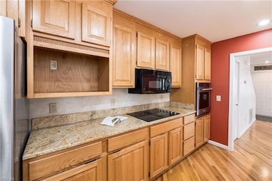 1305 Chesapeake Avenue, Hampton Va. More kitchen views