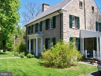 105 N Duke St, Shepherdstown, WV 25443 - photo 4