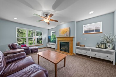 8820 White Coral Way, Middleton, WI 53562 - photo 6