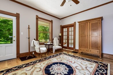 007-Living_Room-5816253-medium