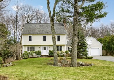 22 Hickory Cir, Holden, MA 01520 - photo 2