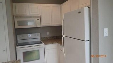 2002 N Fitzhugh Ave unit 2, Dallas, TX 75204 - photo 6