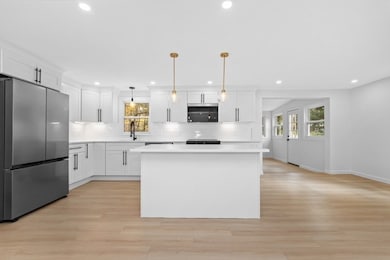 17 Susan Ln, Bellingham, MA 02019 - photo 3