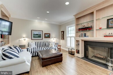 2047 Mayfair Mclean Ct, Falls Church, VA 22043 - photo 7