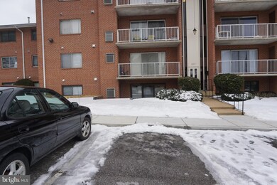 207 Erin Way unit T1, Reisterstown, MD 21136 - photo 2