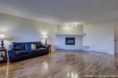 Living Room with fireplace