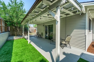 3074 Jason Way, Medford, OR 97504 - photo 2