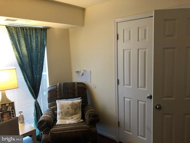 5205 Newton St unit T2, Bladensburg, MD 20710 - photo 7