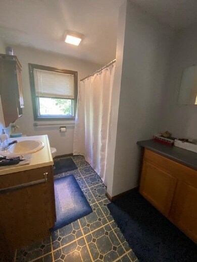 80 S Cypress St, Manchester, NH 03103 - photo 6