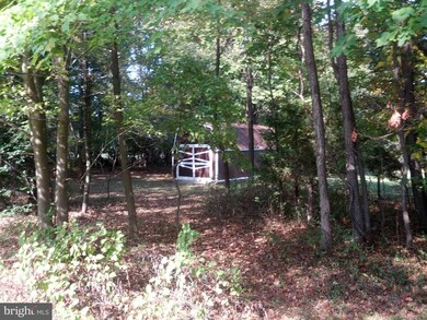 6106 Brooklyn Bridge Rd, Laurel, MD 20707 - photo 4