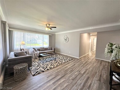 25641 Glenbrook Blvd, Euclid, OH 44117 - photo 4