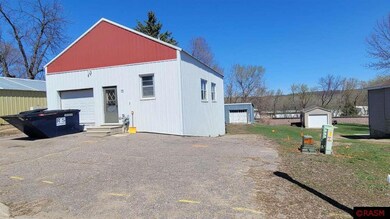 918 918 Valley N, New Ulm, MN 56073 - photo 2