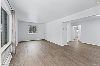 4345 Crooks Rd unit 26, Royal Oak, MI 48073 - photo 4