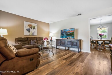 4872 Lofty Pines Cir W, Jacksonville, FL 32210 - photo 4