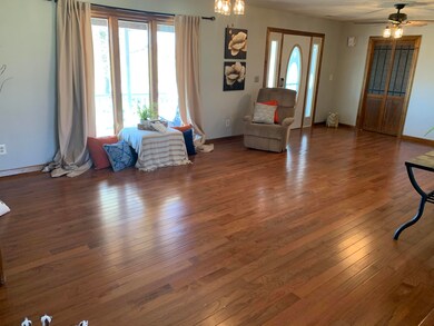 13295 Jay Dr, Neosho, MO 64850 - photo 4