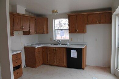 Kitchen (2)