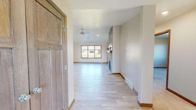 804 W Plum Ave, Mitchell, SD 57301 - photo 2