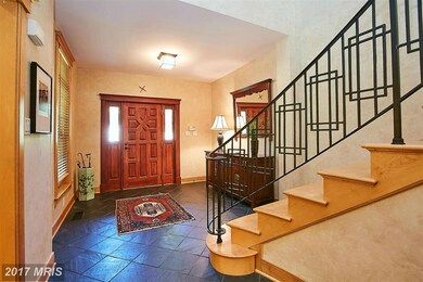 2113 Woodford Rd, Vienna, VA 22182 - photo 6