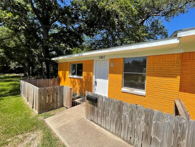 7807 Glass St, Houston, TX 77016 - photo 2