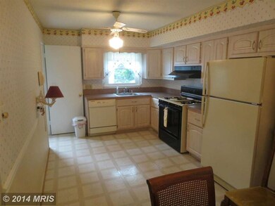 13209 Vandalia Dr, Rockville, MD 20853 - photo 3